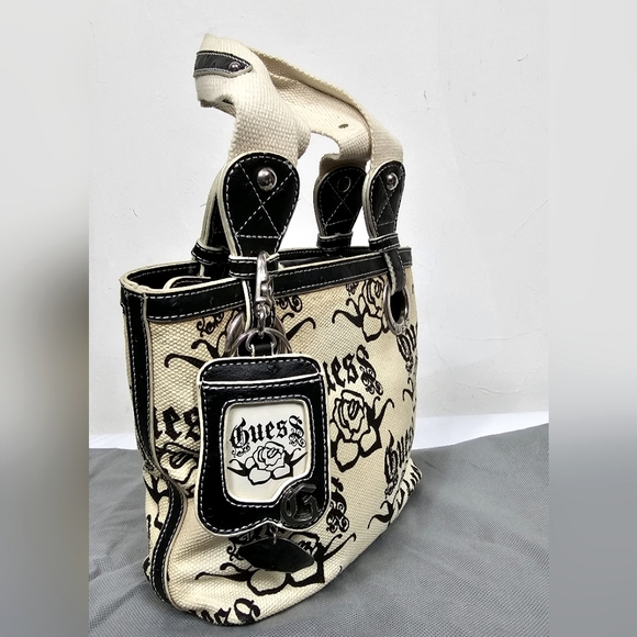 Sold - Picture 5 of 8